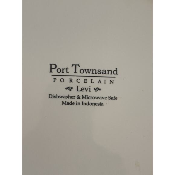 Port Townsand Levi Plate 10" Dinner Elephant Turquoise Lace Scalloped Porcelain - Picture 8 of 13